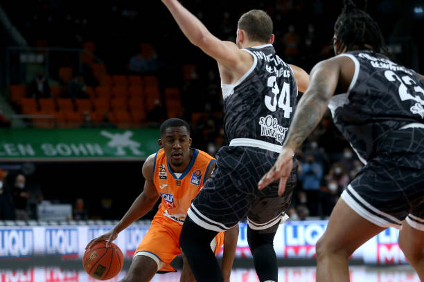 而引进年轻 而引进年轻